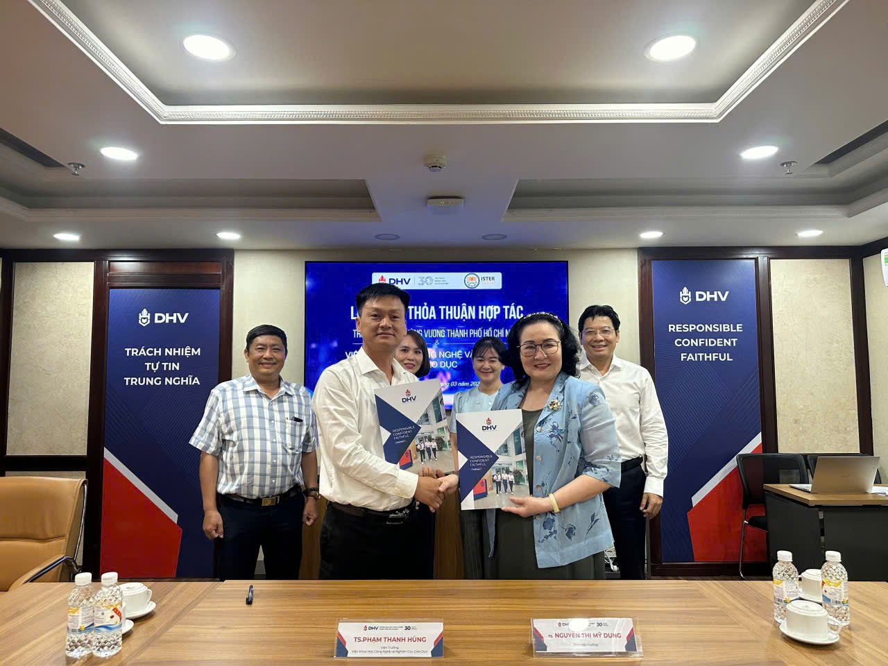 Lễ ký kết thỏa thuận hợp tác giữ ISTER và Trường Đại Học Hùng Vương TPHCM